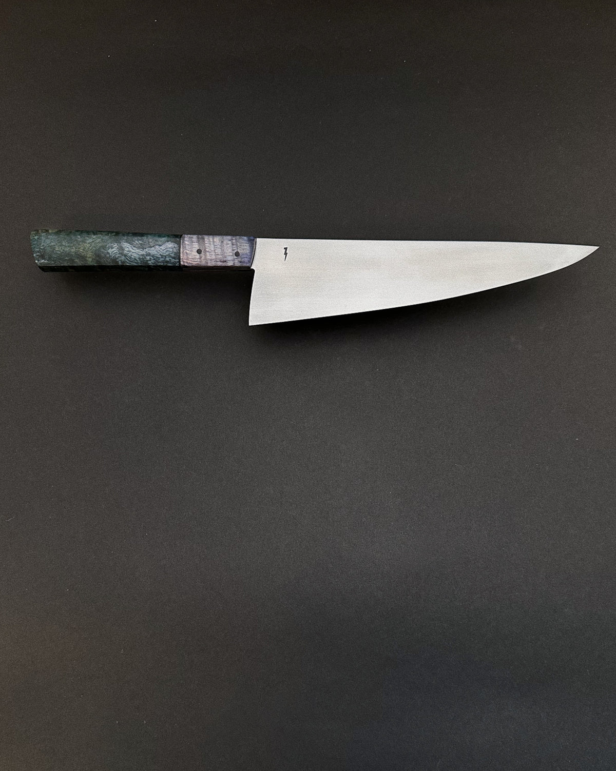 HIGH-CARBON STEEL CHEFS IN HAWAIIAN MANGO