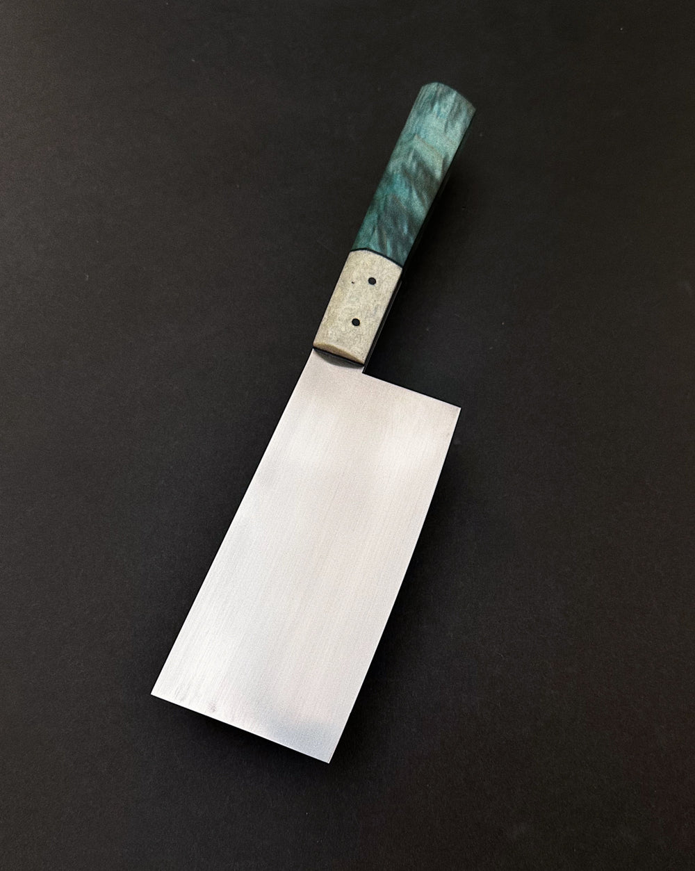 HIGH-CARBON VEGGIE CLEAVER IN MAPLE BURL