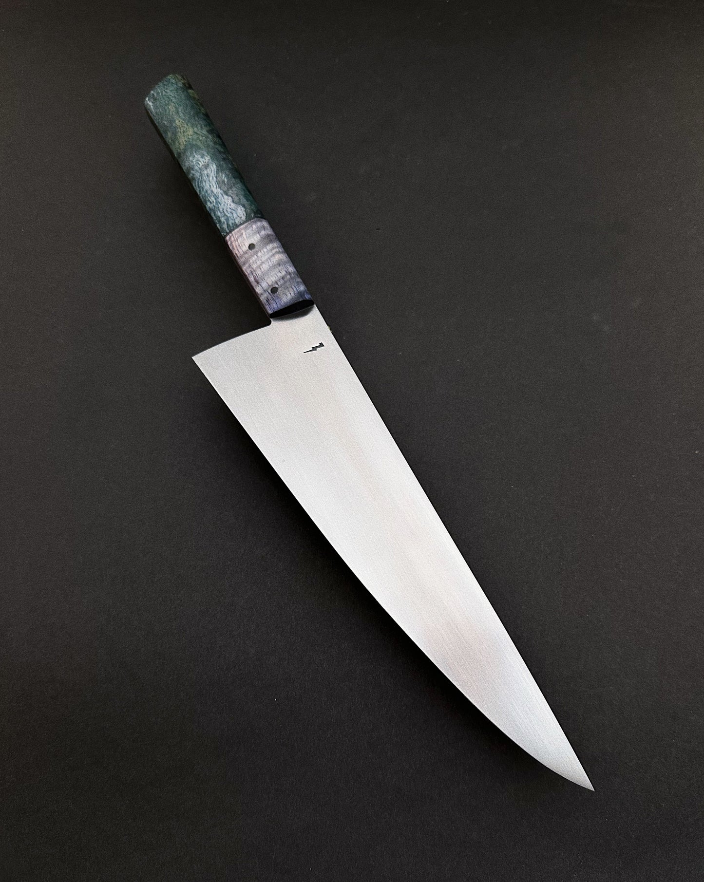 HIGH-CARBON STEEL CHEFS IN HAWAIIAN MANGO