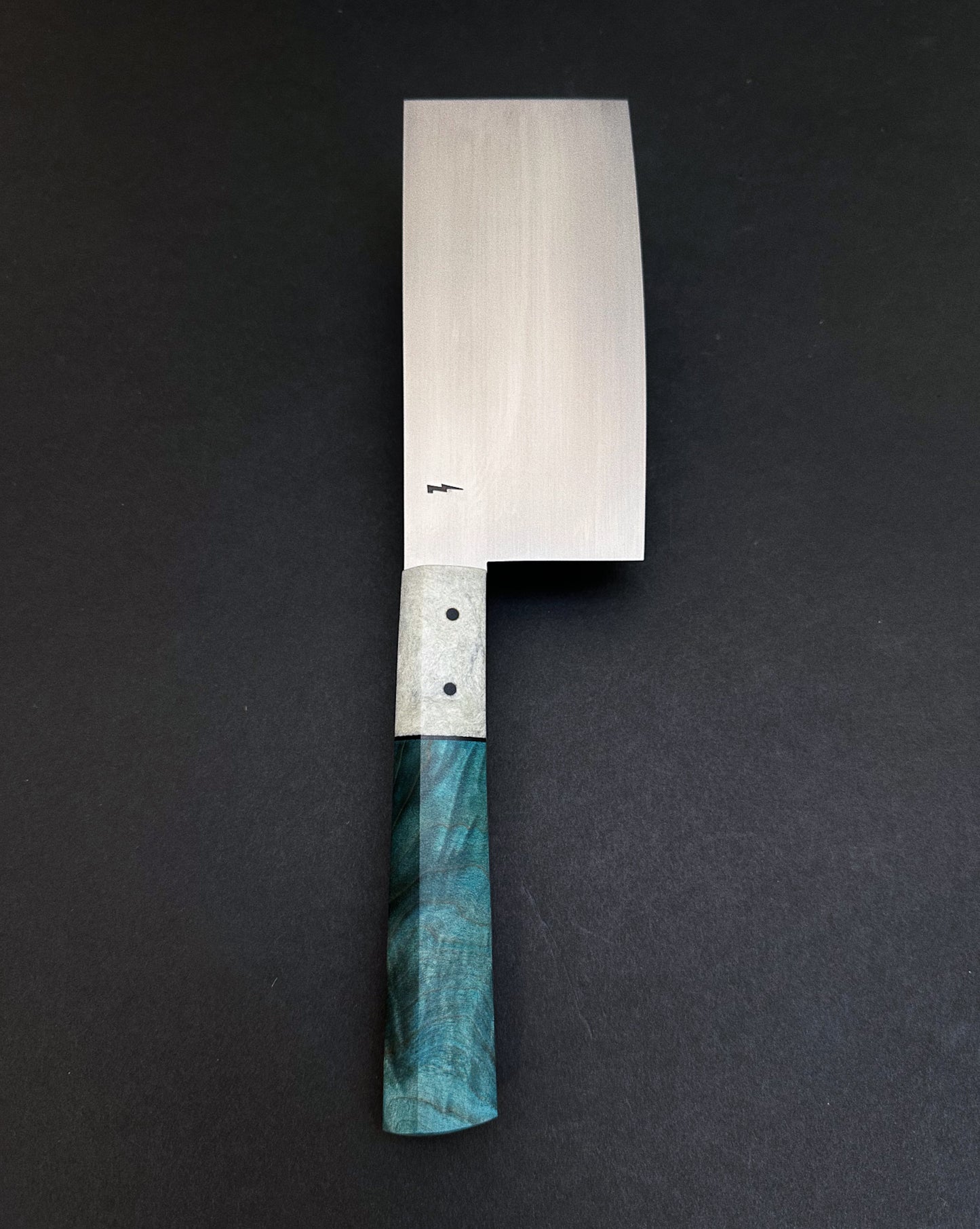 HIGH-CARBON VEGGIE CLEAVER IN MAPLE BURL