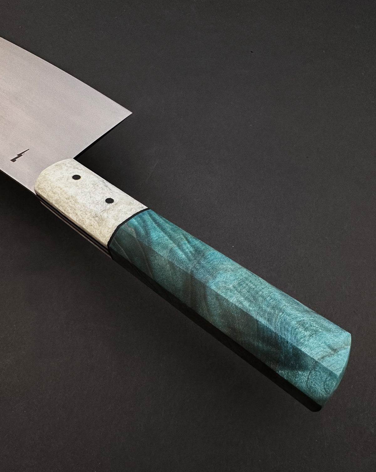 HIGH-CARBON VEGGIE CLEAVER IN MAPLE BURL